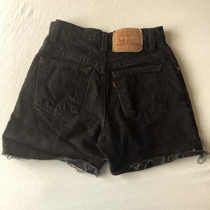 Levi’s 550 super high waisted black cutoff shorts vintage